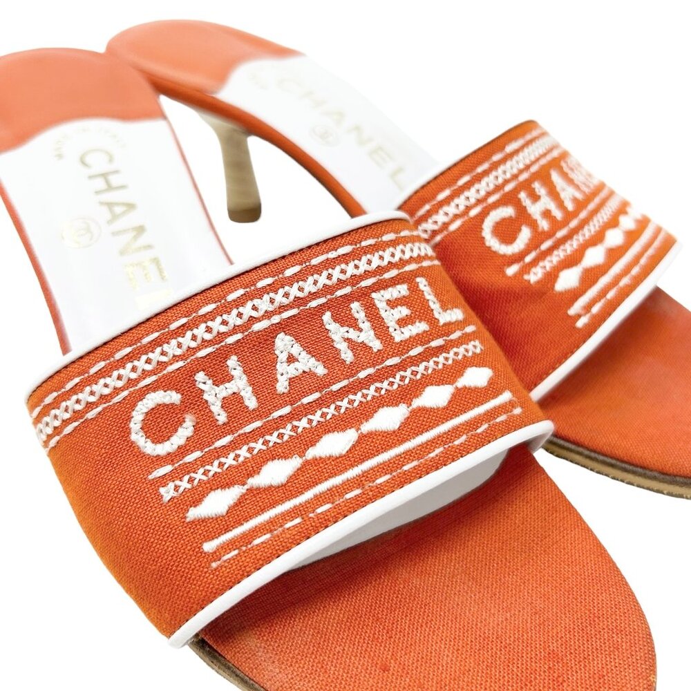 CHANEL Vintage Jacquard Logo Sandals #38.5 US7 Orange Embroidery Linen [103399] - Picture 2 of 10